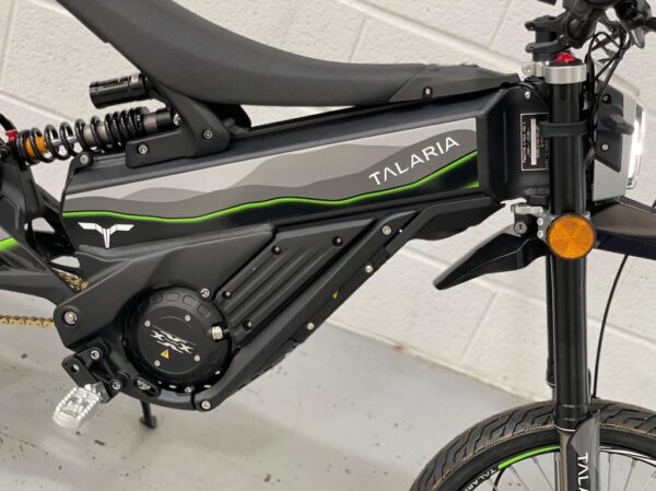 2023 Talaria X3 Road Legal 60V 40Ah top speed 47 mph - Image 4