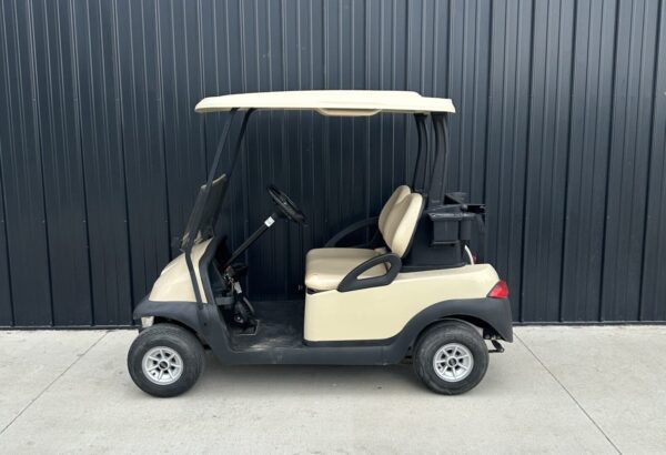 2010 Club Car Precedent 2 Passenger Gas - Image 4