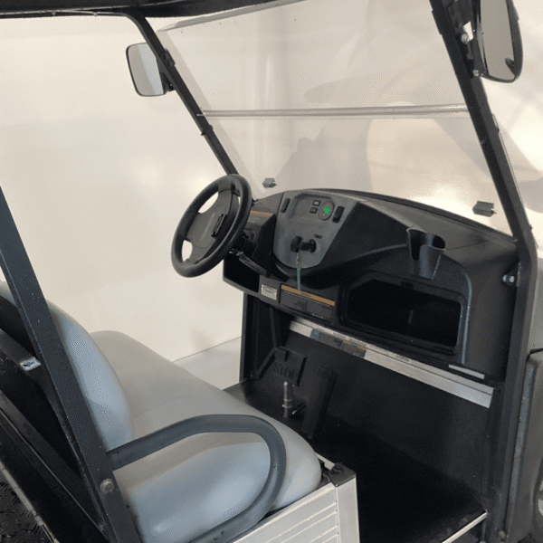 2018 Club Car Carryall 300 Electric 2 passenger - Image 6