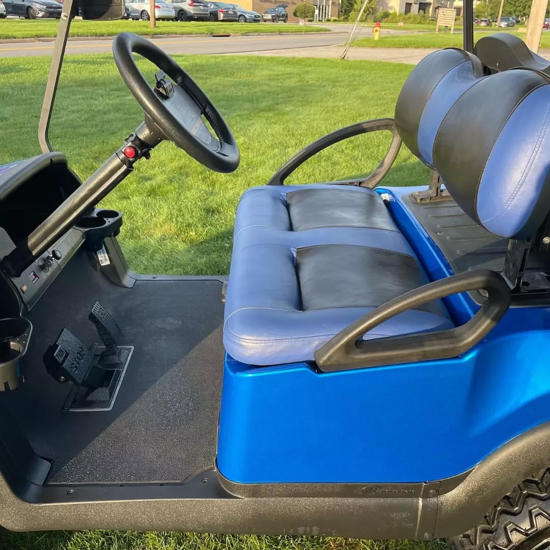 2017 Club Car Precedent Phantom Gas 4 passengers - Image 4