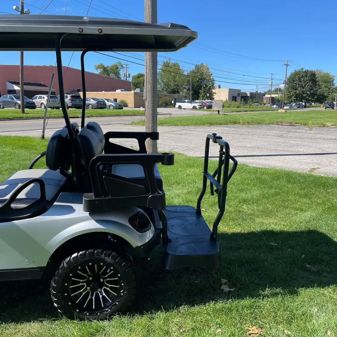 2021 Ezgo Express S4 Gas 4 passengers - Image 8