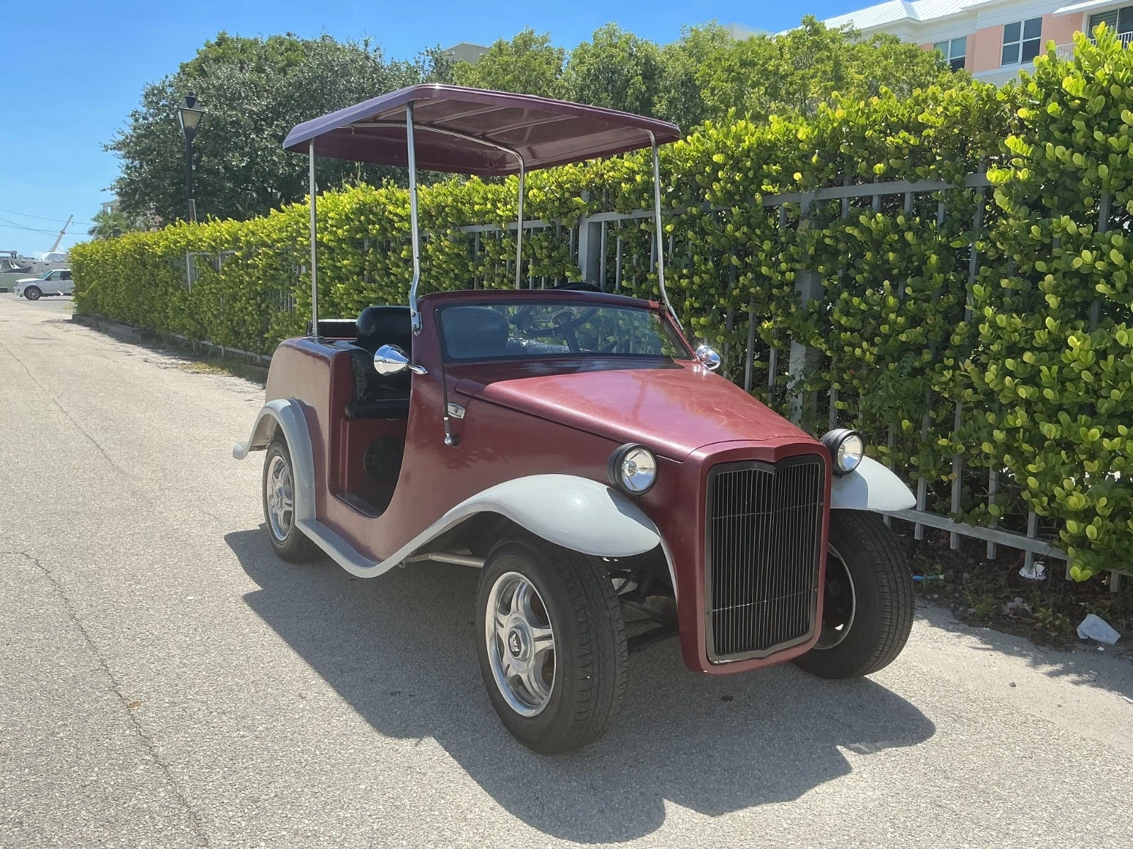 2004 ACG California Roadster 4-Passenger Electric Golf Cart - Used - Image 4